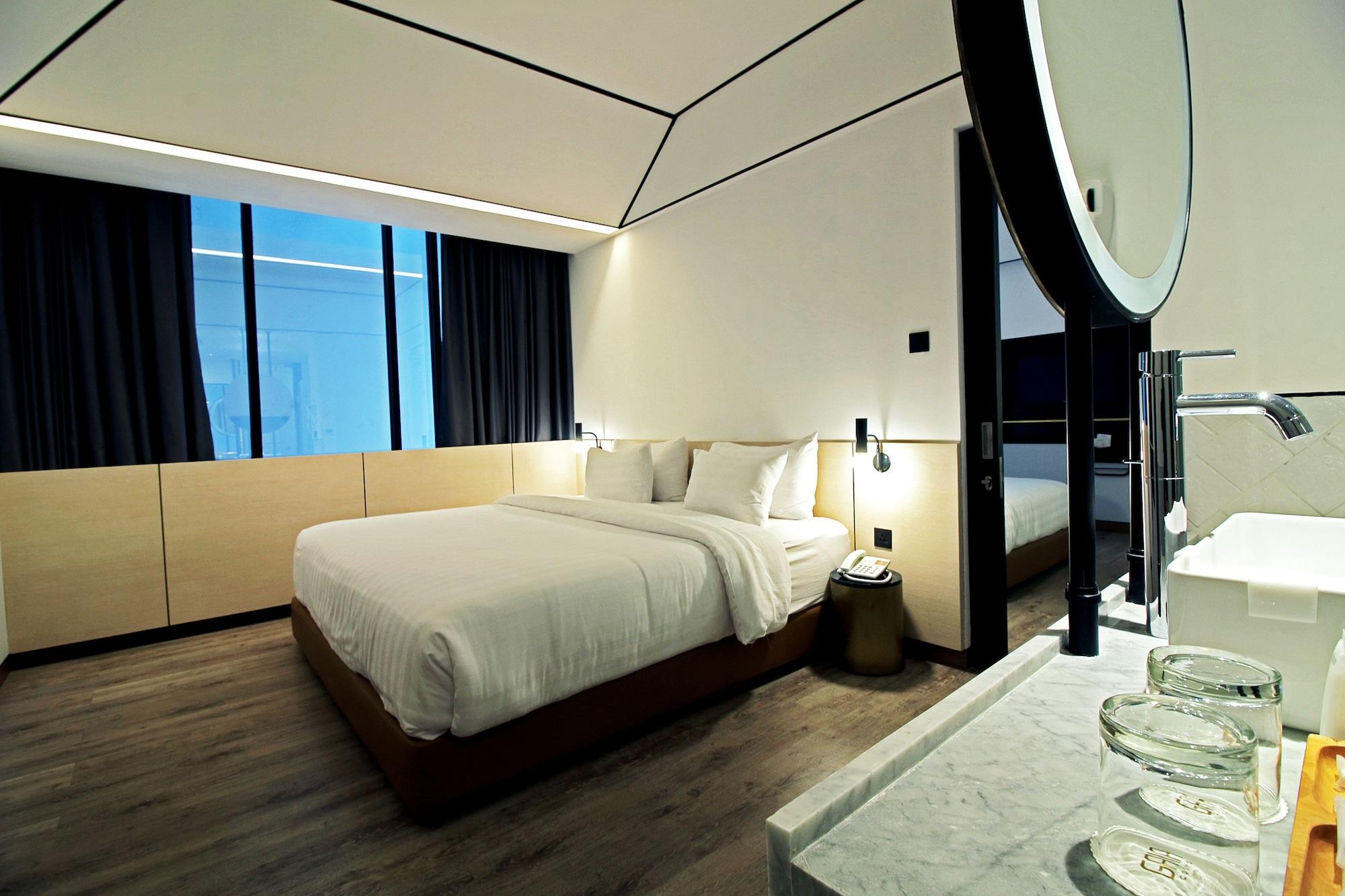 Gaia Cosmo Hotel Джокьякарта Экстерьер фото