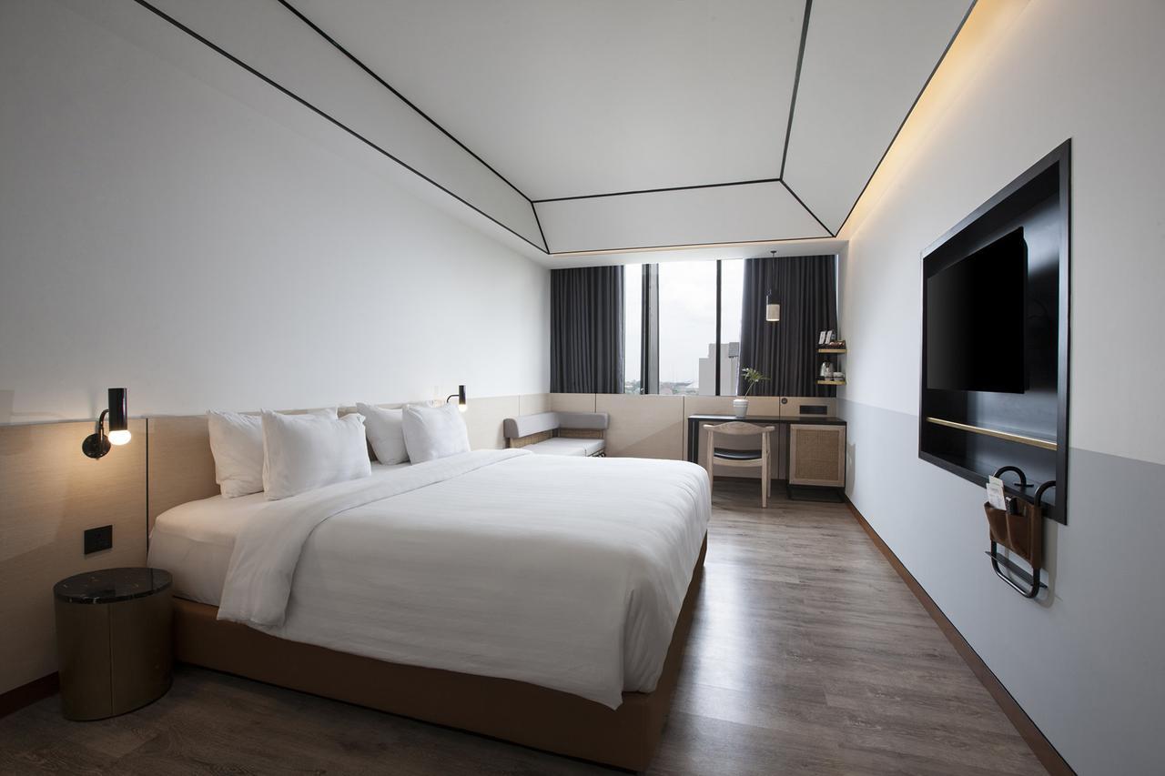 Gaia Cosmo Hotel Джокьякарта Экстерьер фото
