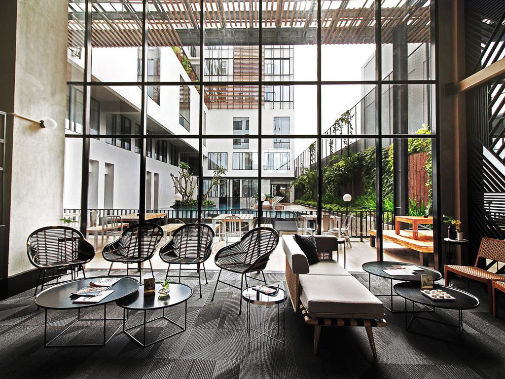 Gaia Cosmo Hotel Джокьякарта Экстерьер фото