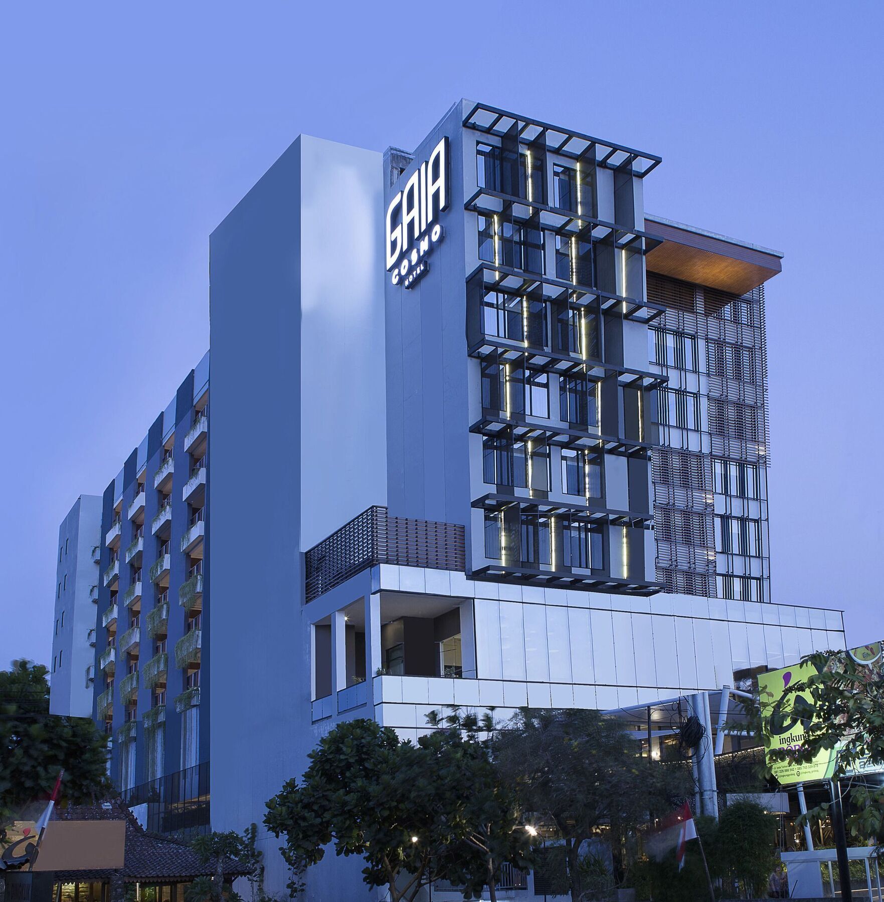 Gaia Cosmo Hotel Джокьякарта Экстерьер фото
